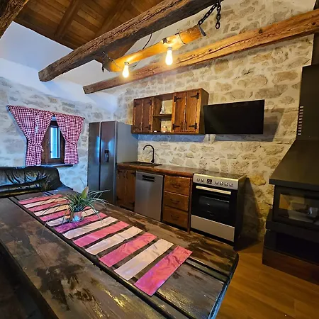 Ferienhaus Niko With Heated Pool Skabrnje